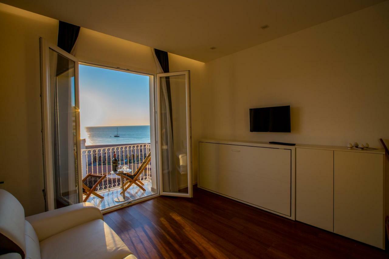 Cefalu Charme E Chic Suites ภายนอก รูปภาพ