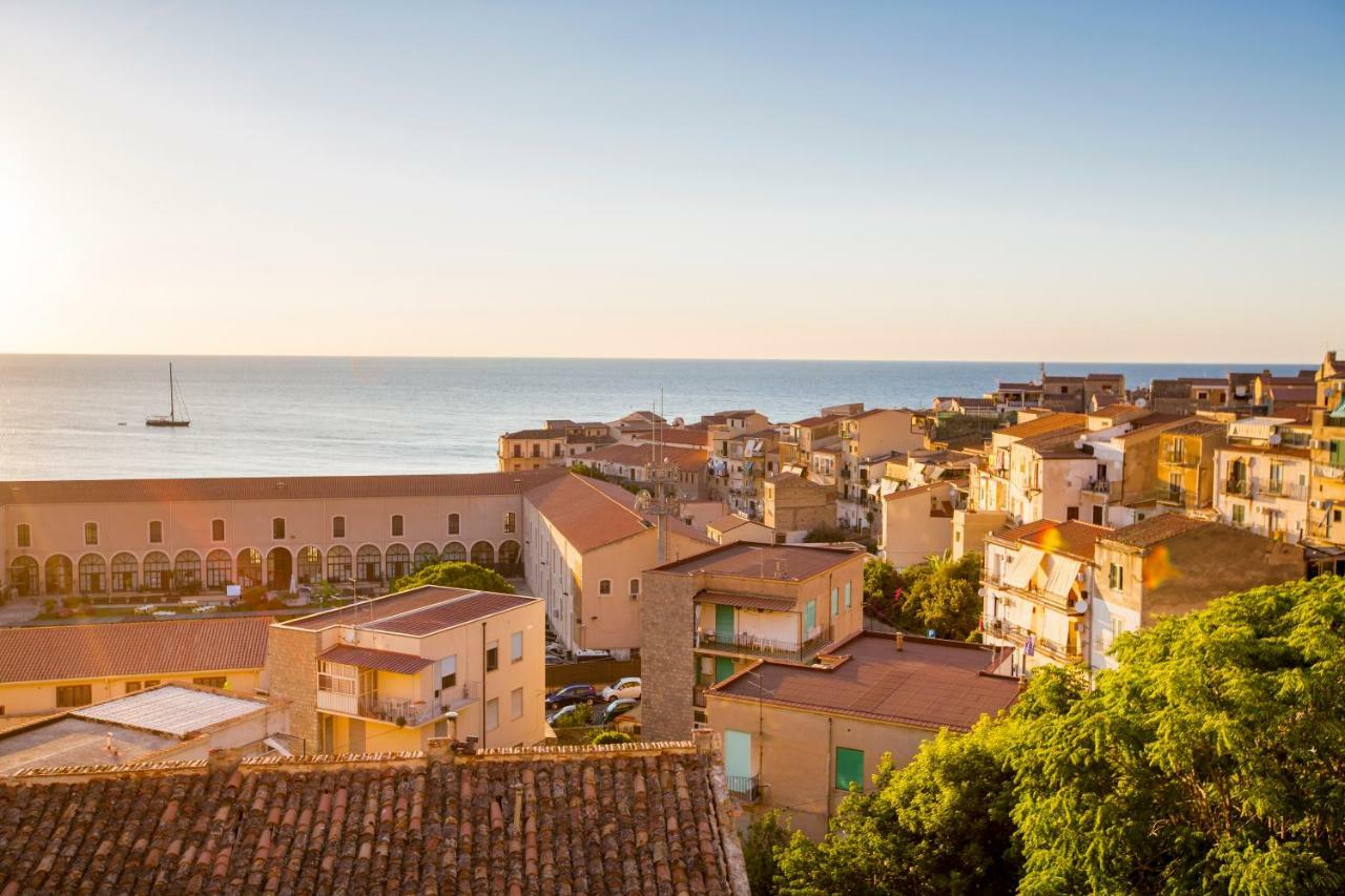 Cefalu Charme E Chic Suites ภายนอก รูปภาพ